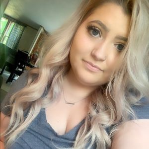 Meet your Posher, Ashlee